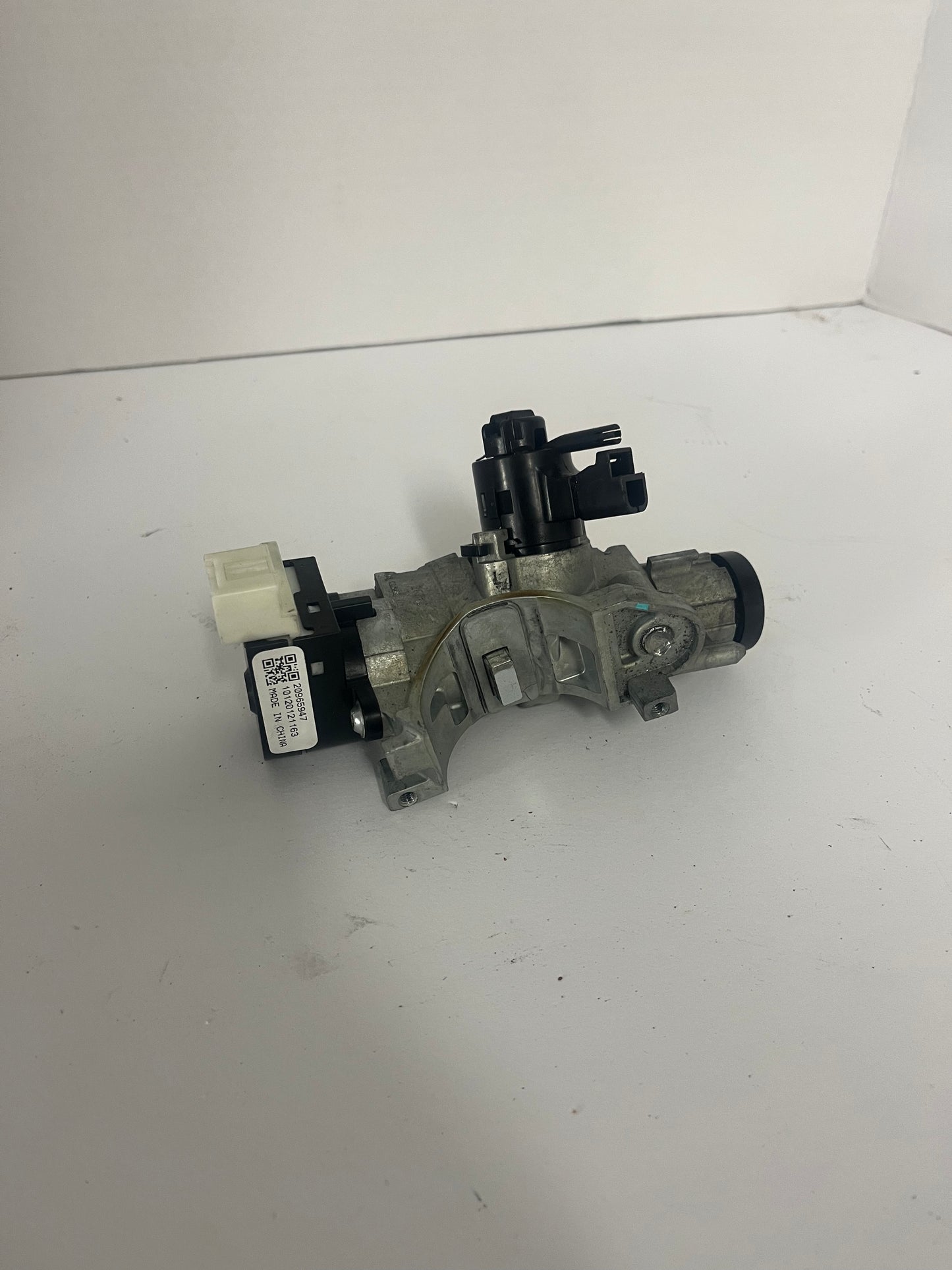 2011 Chevy Caprice Ignition Lock Cylinder Housing