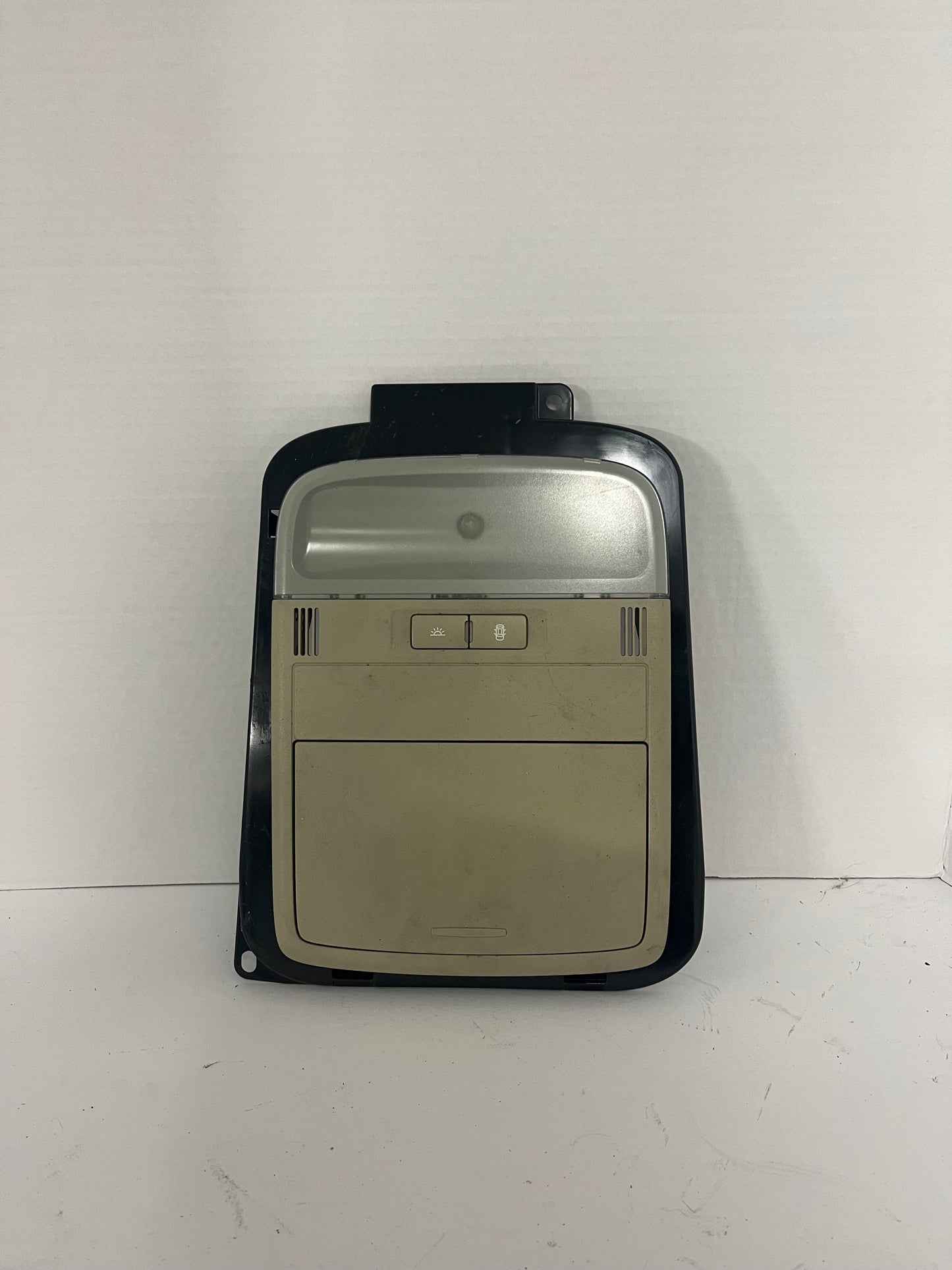 2011 Chevy Caprice Roof Console Sunglasses Holder