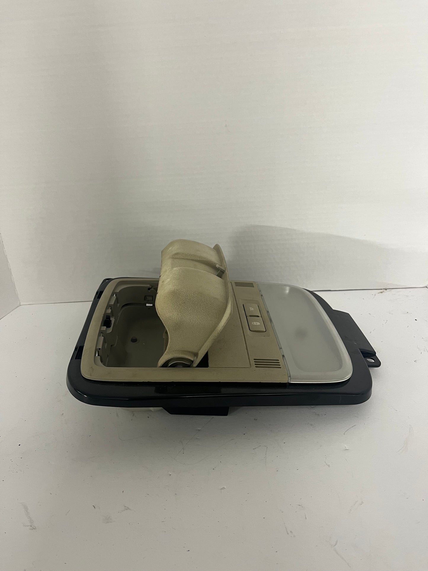 2011 Chevy Caprice Roof Console Sunglasses Holder